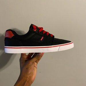 Levis shoes black and red